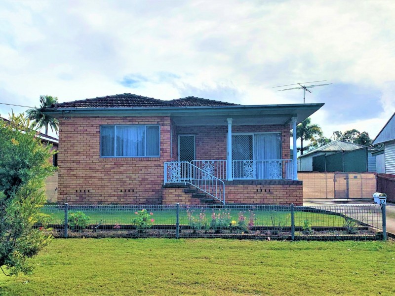 12 Elrington Avenue, West Kempsey NSW 2440