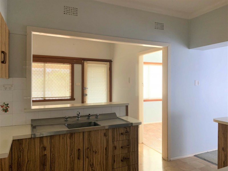 12 Elrington Avenue, West Kempsey NSW 2440