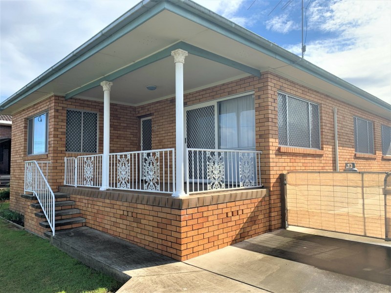 12 Elrington Avenue, West Kempsey NSW 2440
