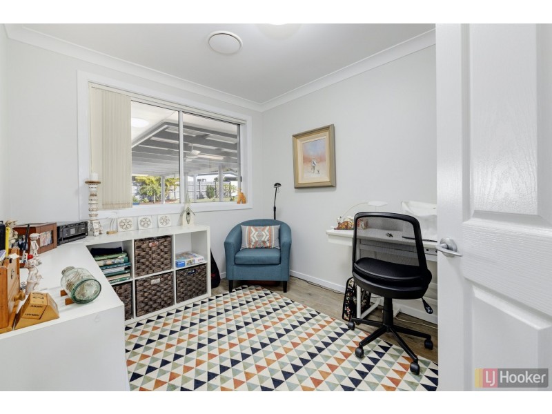 25 Athol Elliott Pl, South West Rocks NSW 2431