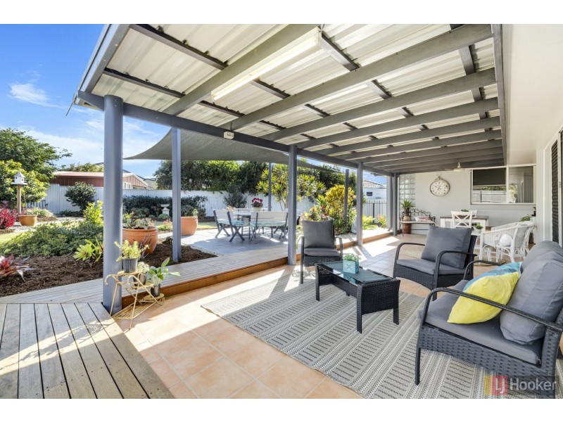 25 Athol Elliott Pl, South West Rocks NSW 2431