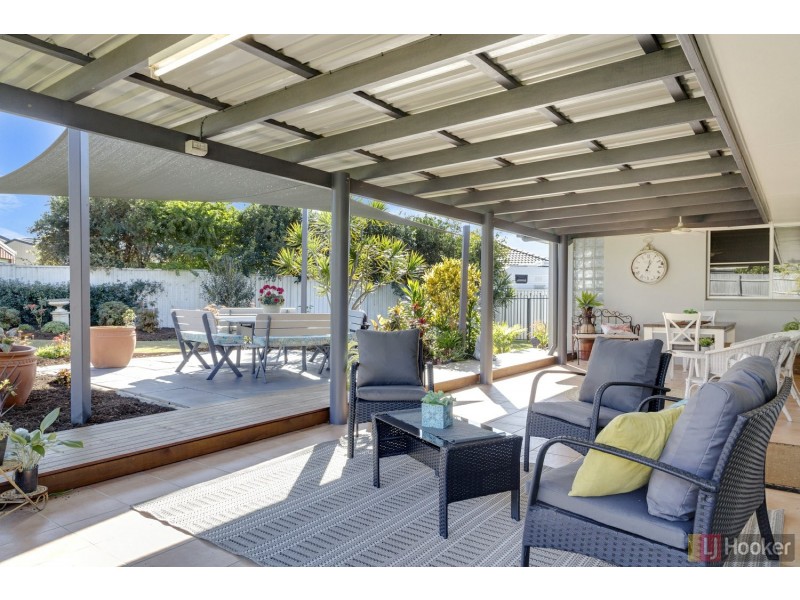 25 Athol Elliott Pl, South West Rocks NSW 2431