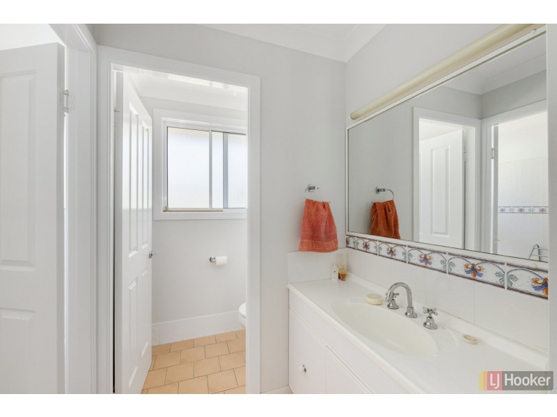 25 Athol Elliott Pl, South West Rocks NSW 2431