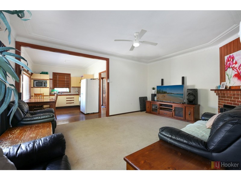 32 Broughton Street, West Kempsey NSW 2440