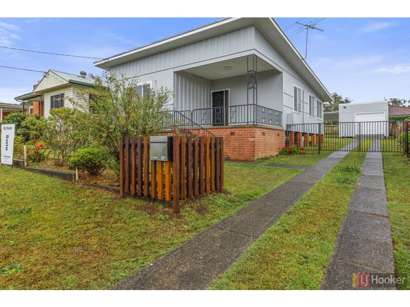 16 Elrington Avenue, West Kempsey NSW 2440