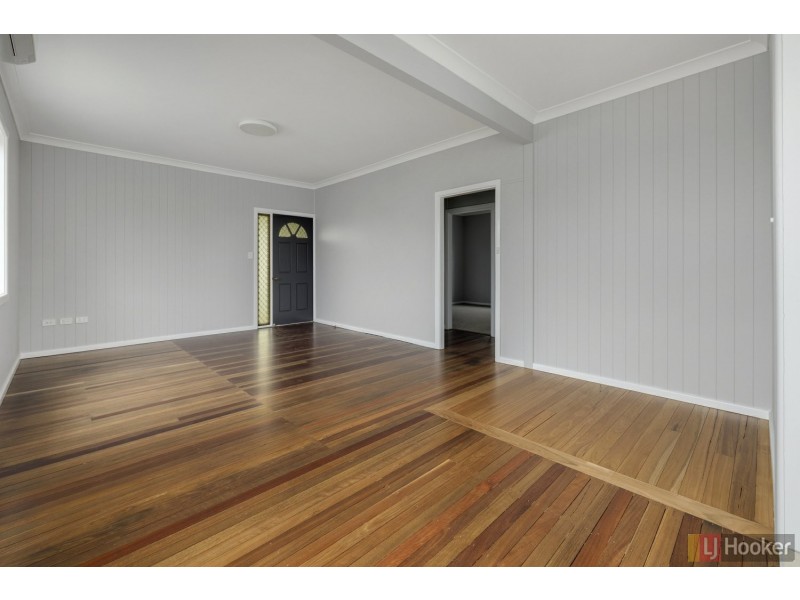 16 Elrington Avenue, West Kempsey NSW 2440