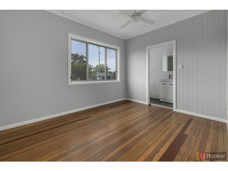 16 Elrington Avenue, West Kempsey NSW 2440
