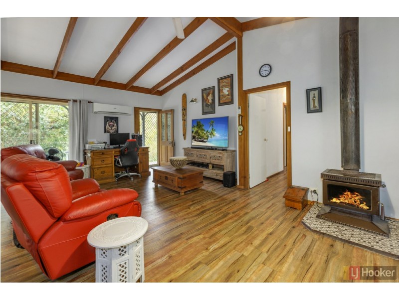 1493 Armidale Road, Corangula NSW 2440