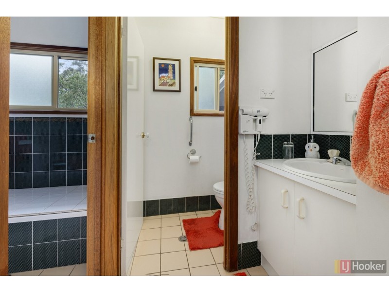 1493 Armidale Road, Corangula NSW 2440