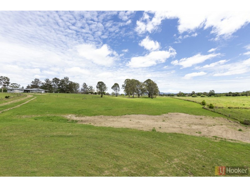 402 Gowings Hill Road, Dondingalong NSW 2440