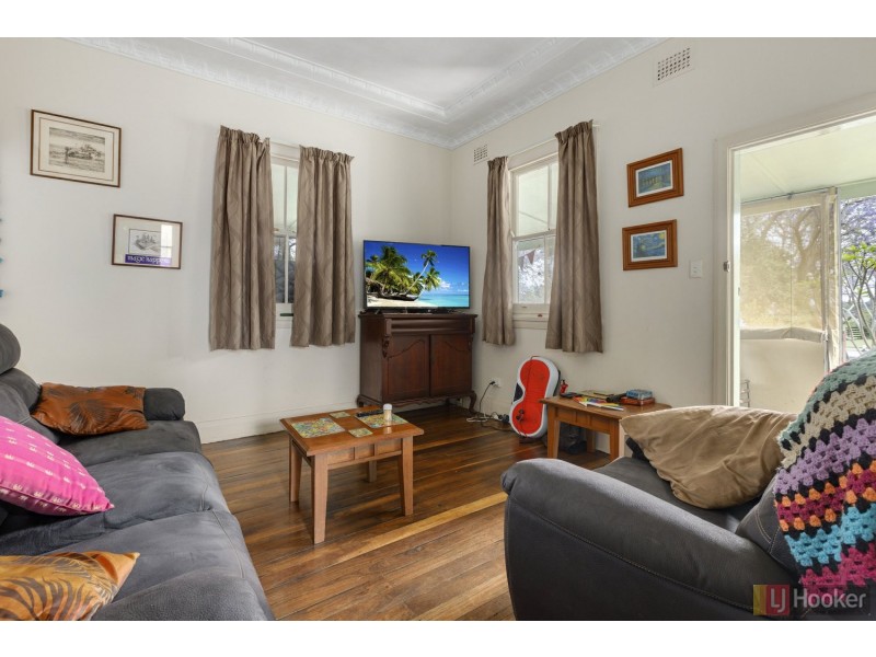 1 Ferry Street, East Kempsey NSW 2440