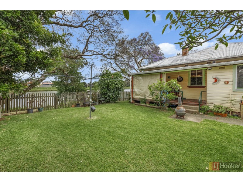 1 Ferry Street, East Kempsey NSW 2440