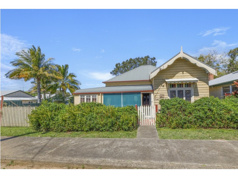 27 Wide Street, West Kempsey NSW 2440