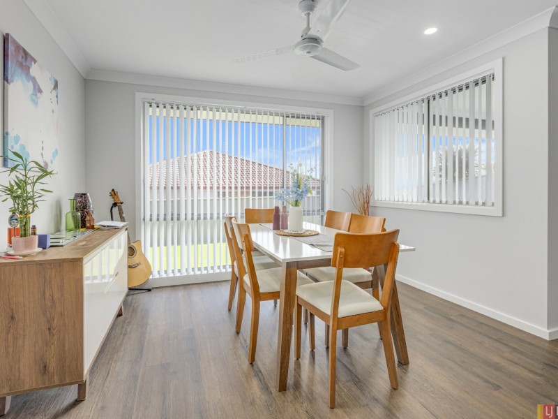 15 Prior Circuit, West Kempsey NSW 2440