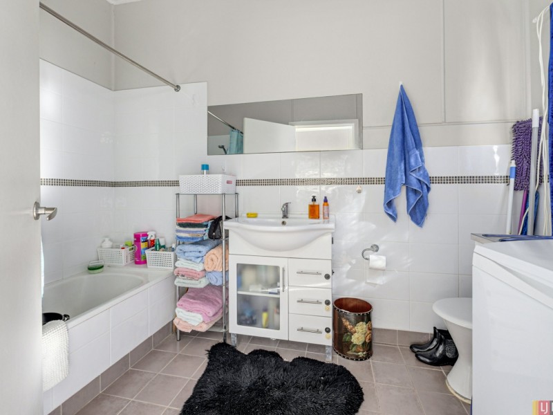 15 Russell Ave, Smithtown NSW 2440