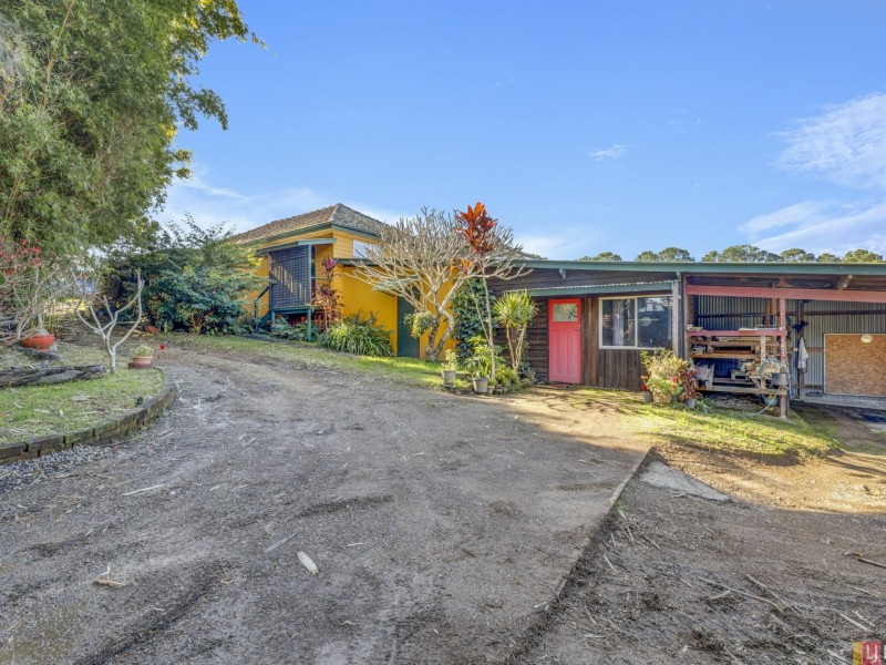 11 Greenfields Ave, West Kempsey NSW 2440