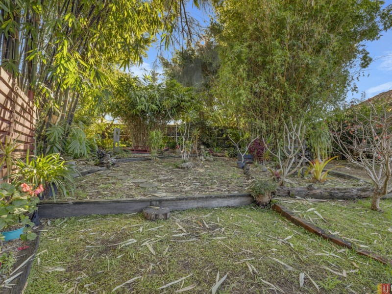 11 Greenfields Ave, West Kempsey NSW 2440