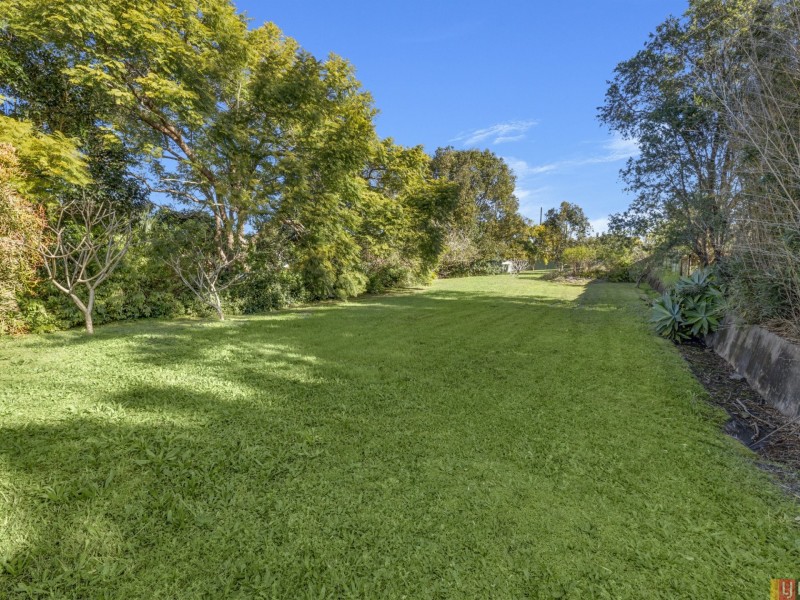 11 Greenfields Ave, West Kempsey NSW 2440