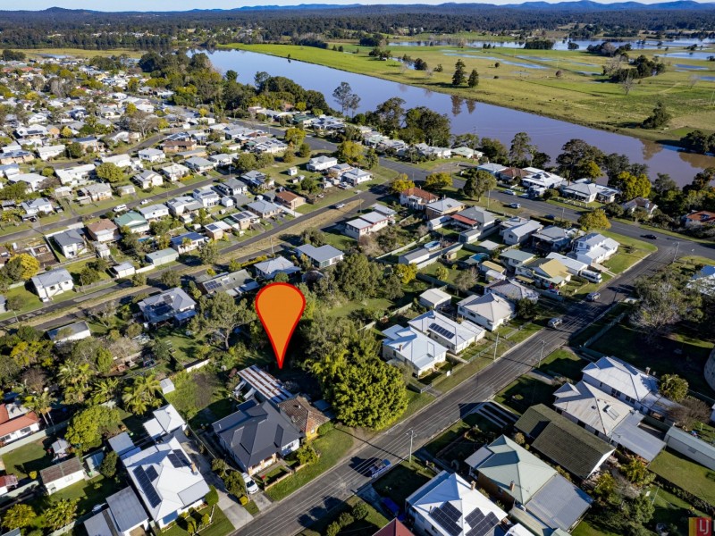 11 Greenfields Ave, West Kempsey NSW 2440