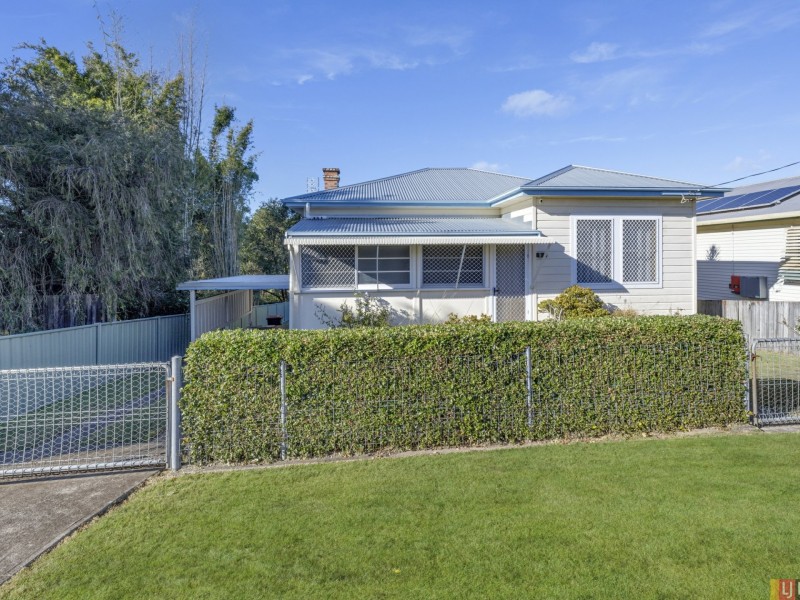 9 Greenfields Avenue, West Kempsey NSW 2440