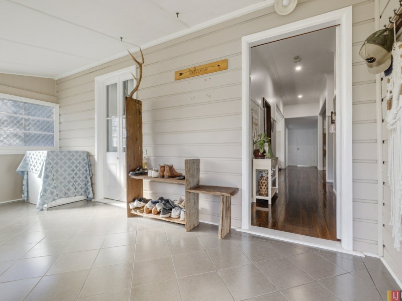 9 Greenfields Avenue, West Kempsey NSW 2440