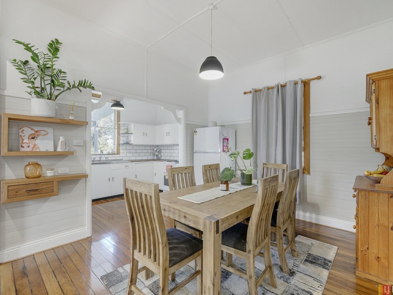 9 Greenfields Avenue, West Kempsey NSW 2440