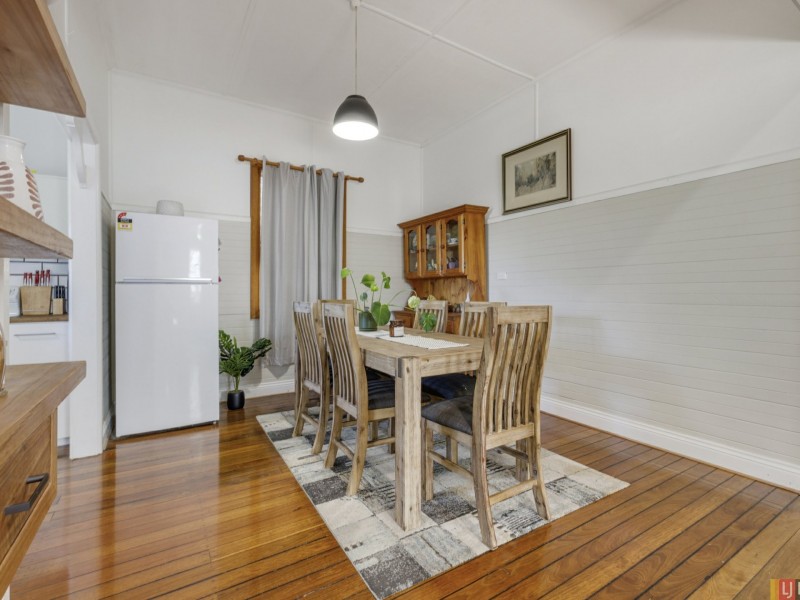 9 Greenfields Avenue, West Kempsey NSW 2440