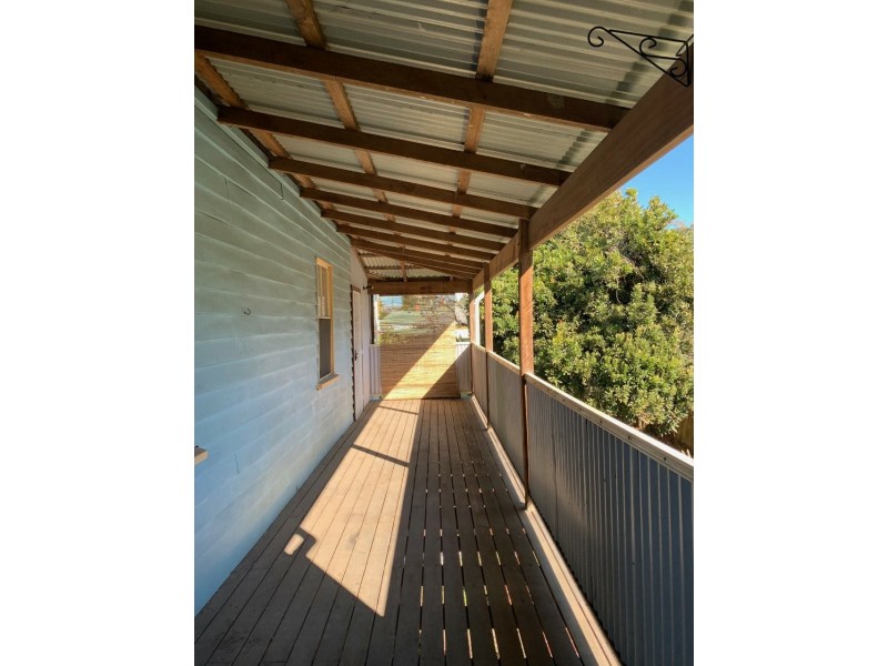 2 Herbourne Avenue, East Kempsey NSW 2440