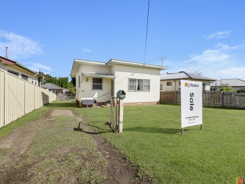 28 Macquarie Street, South Kempsey NSW 2440
