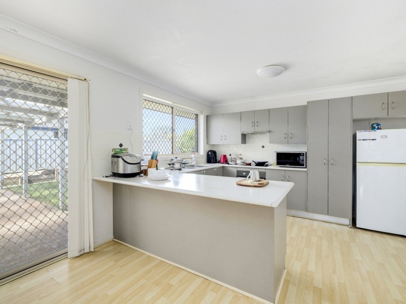 11 Bert Dyson Place, West Kempsey NSW 2440