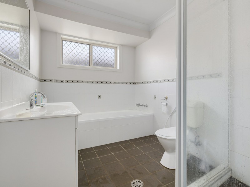 11 Bert Dyson Place, West Kempsey NSW 2440