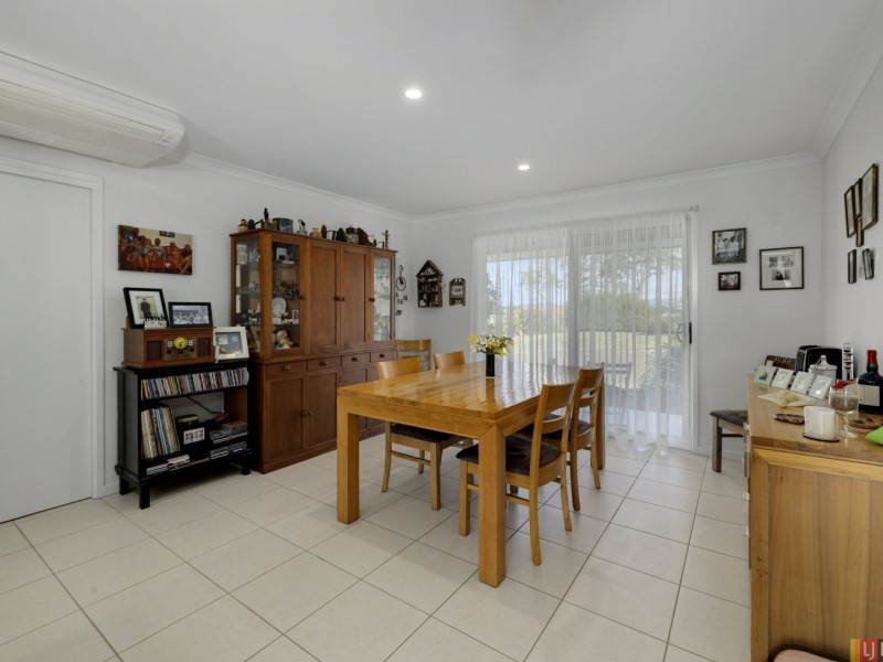 52 Waratah Drive, Yarravel NSW 2440