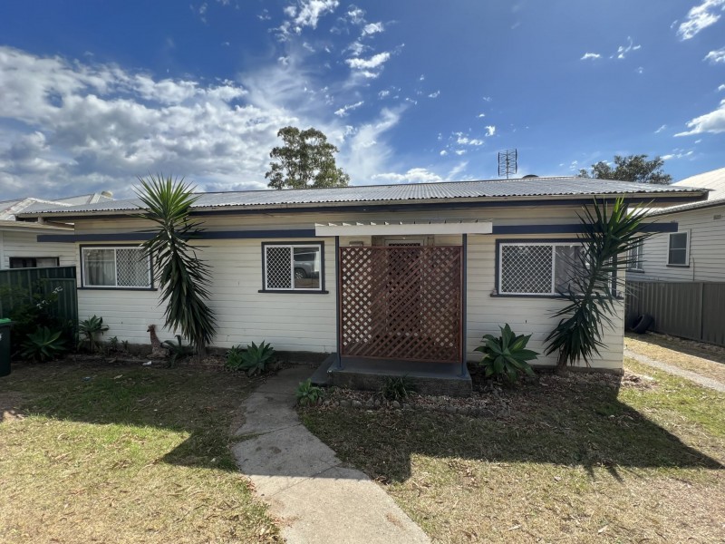 4 Broughton Street, West Kempsey NSW 2440