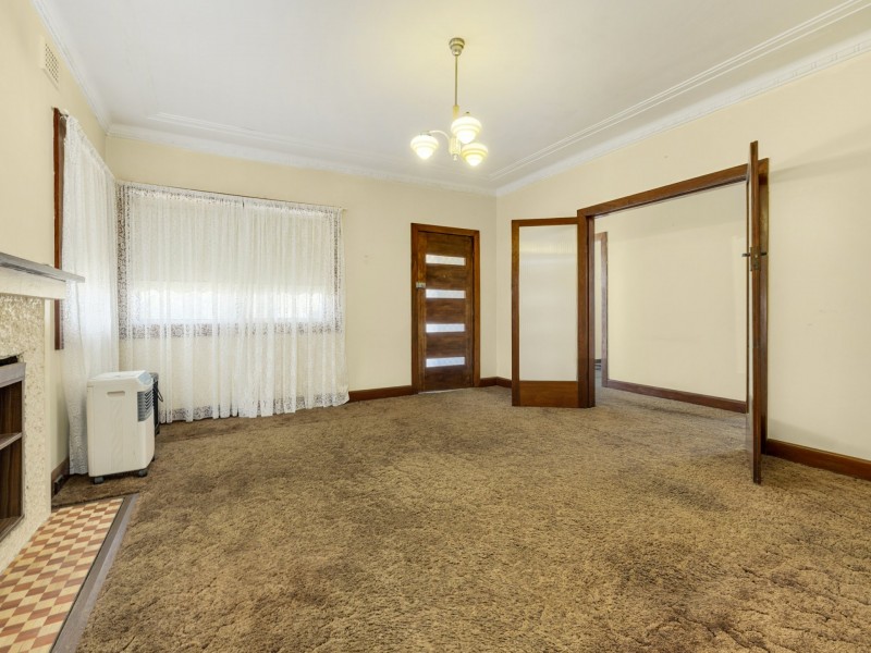 8 Memorial Avenue, Kempsey NSW 2440