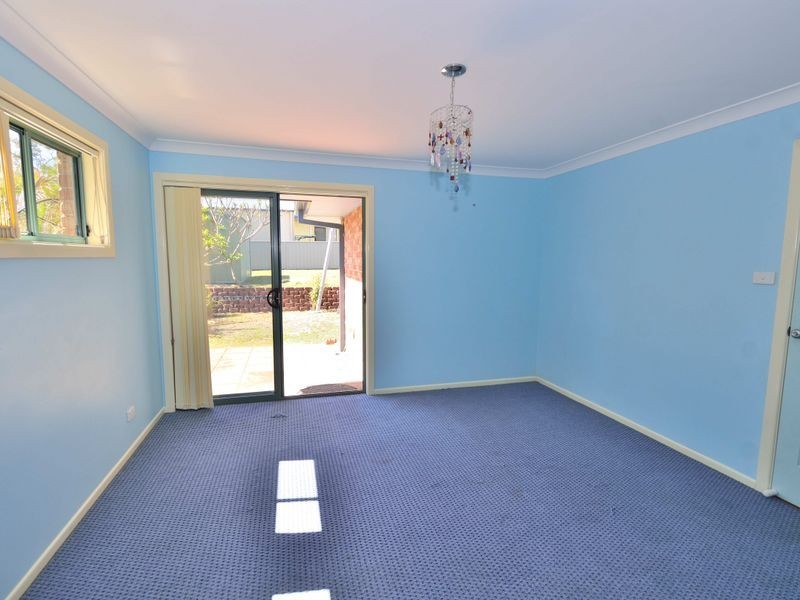 8 Cecil Baldwin Close, West Kempsey NSW 2440