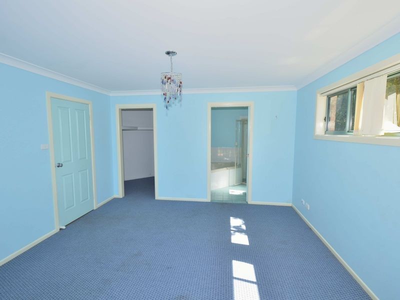 8 Cecil Baldwin Close, West Kempsey NSW 2440