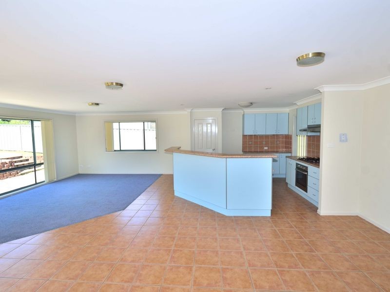 8 Cecil Baldwin Close, West Kempsey NSW 2440