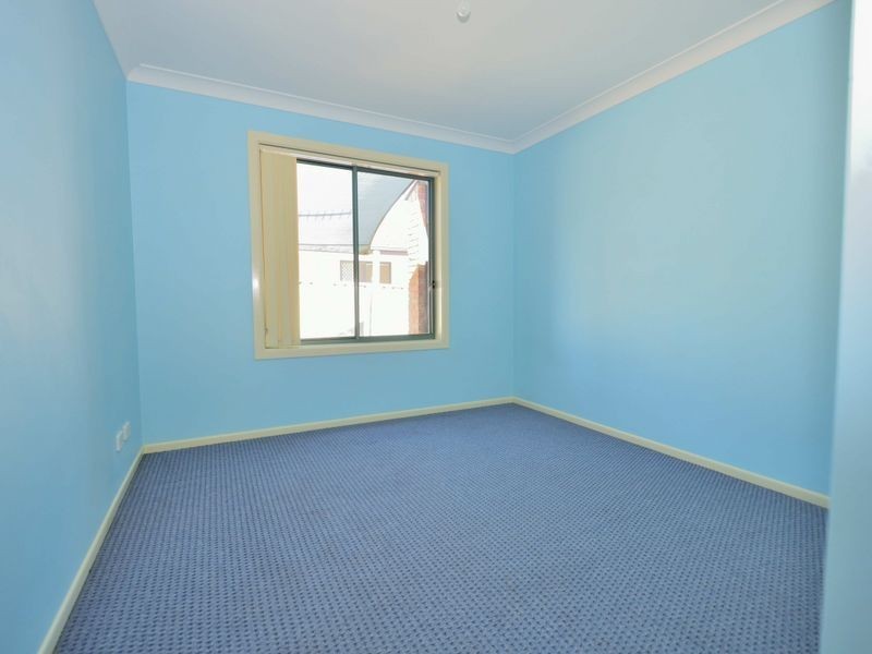 8 Cecil Baldwin Close, West Kempsey NSW 2440