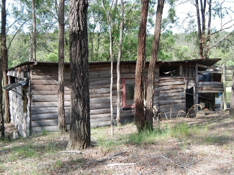 83 Lawrences Road, Temagog NSW 2440