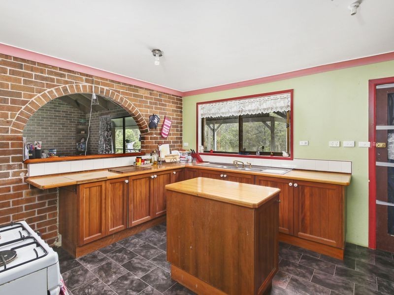 99 Woolshed Gully Road, Temagog NSW 2440