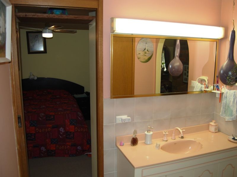 33 Barraganyatti Hut Rd, Stuarts Point NSW 2441