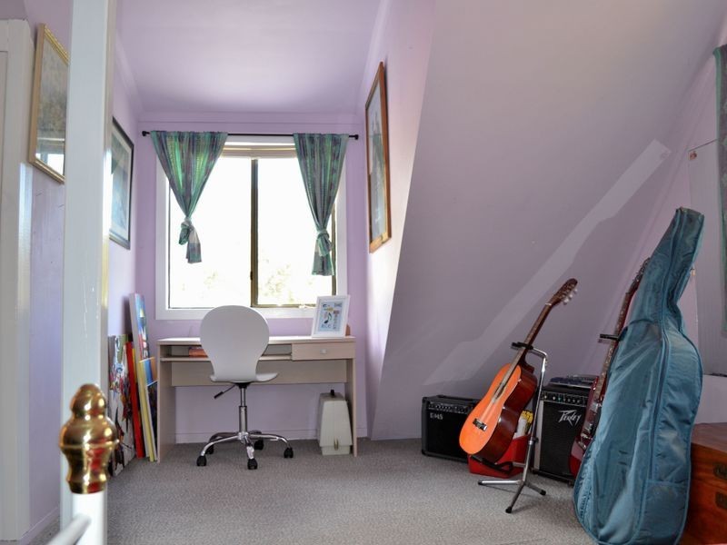 61 Brushbox Crescent, Yarravel NSW 2440