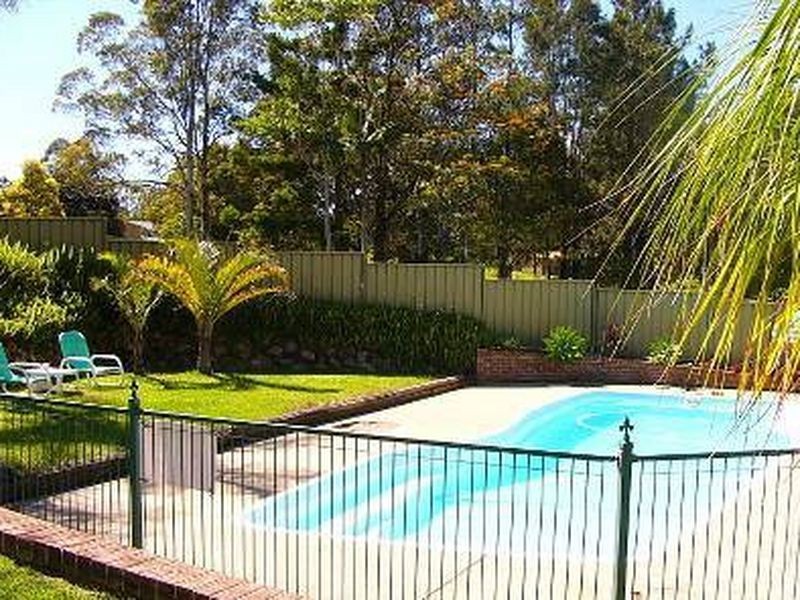 11 Haven Crescent, Yarravel NSW 2440