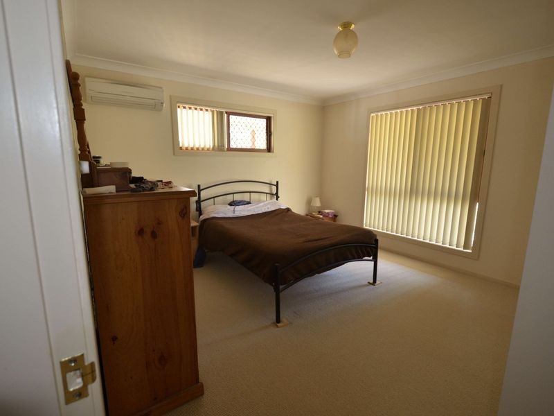 25 Brushbox Crescent, Yarravel NSW 2440