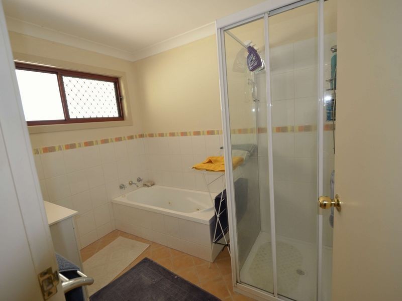 25 Brushbox Crescent, Yarravel NSW 2440