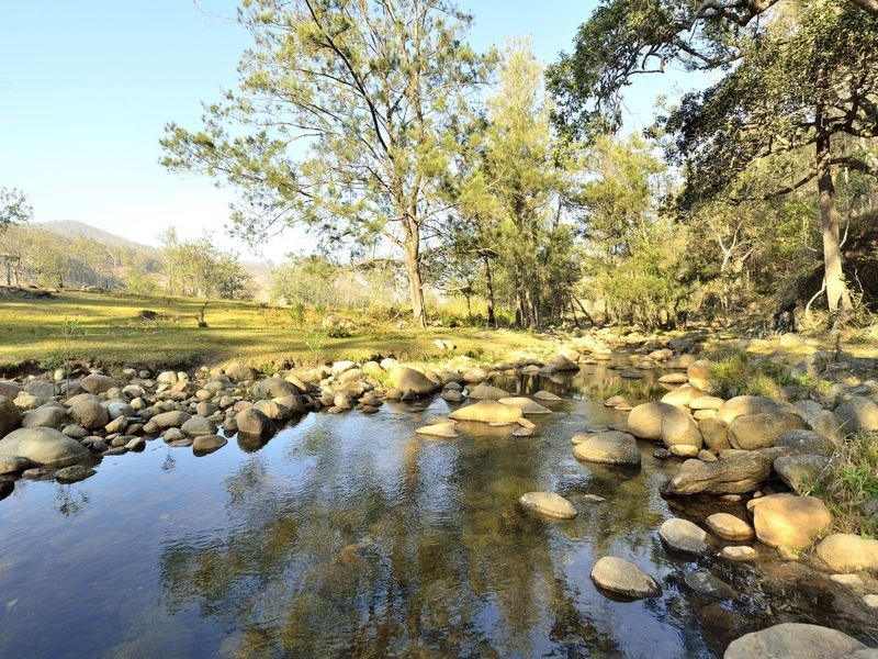 8199 Armidale Road, Lower Creek NSW 2440