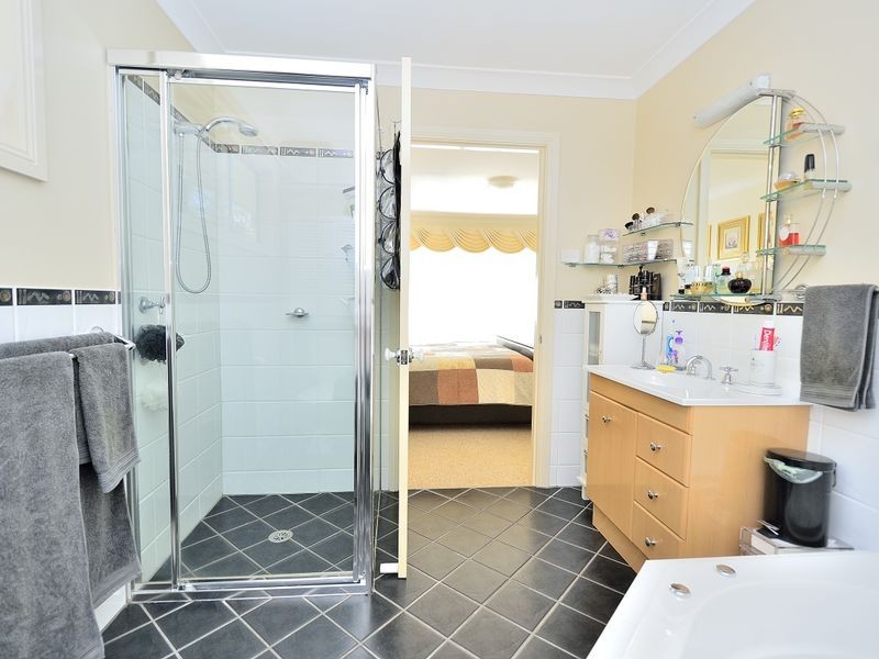 10 Haven Crescent, Aldavilla NSW 2440