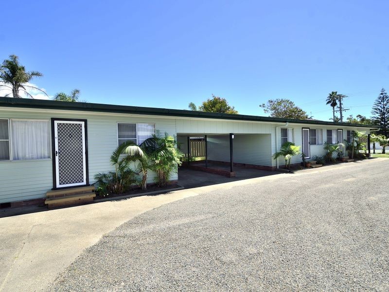 1 Baker Drive, Crescent Head NSW 2440