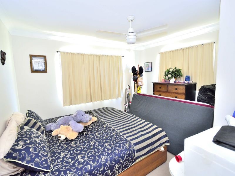 1 Baker Drive, Crescent Head NSW 2440
