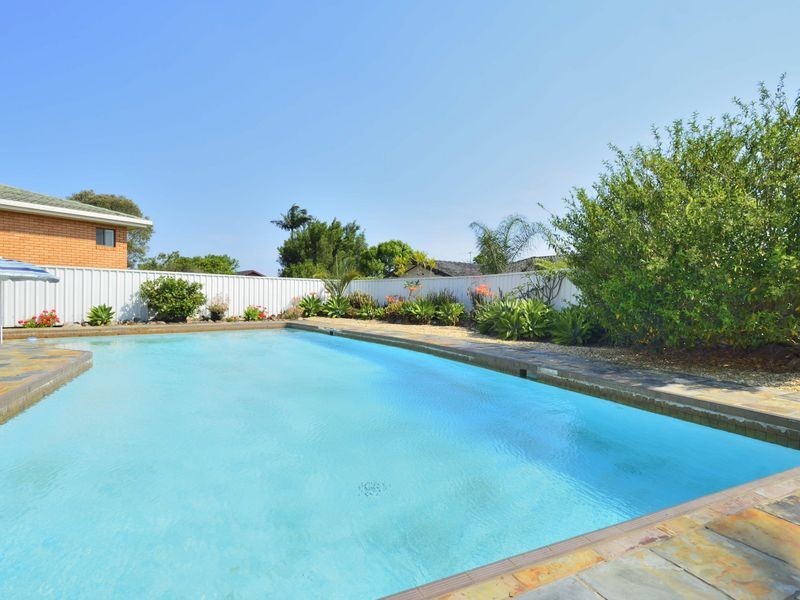 2 Ronald Robinson Pl, Kempsey NSW 2440